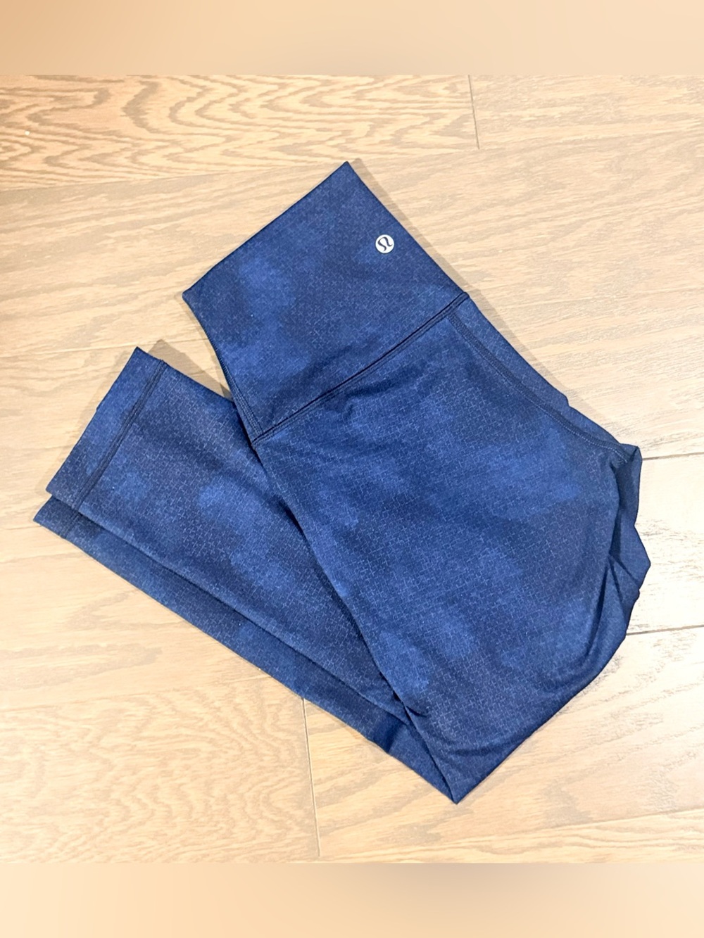 Lululemon Athletica Cropped Leggings Size 4 Blue Print Yoga Workout Pants